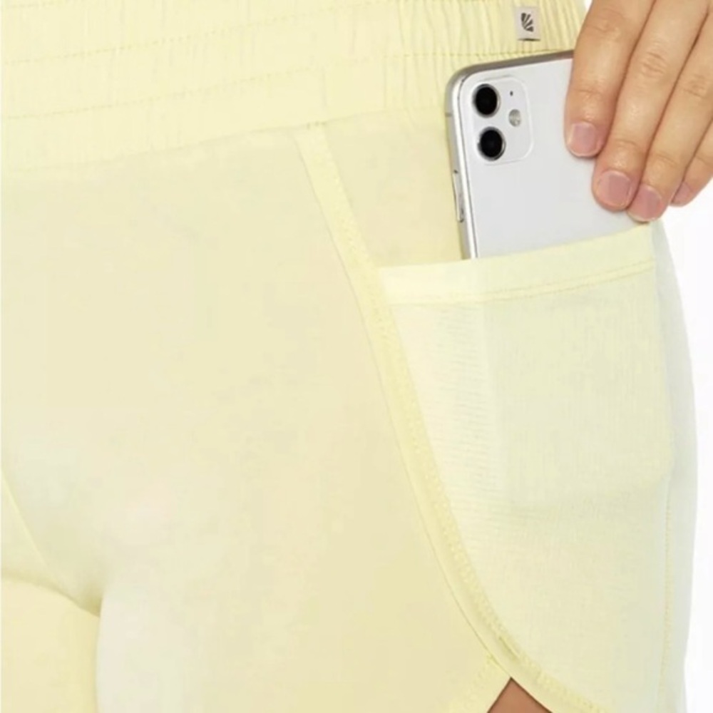 Marika Wax Yellow‎ Shorts Large Side Seam Pocket Silky Finish Elastic Waist NWT - Picture 9 of 11